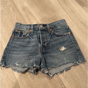 LEVI's Jean shorts. Buttonfly. Size 24